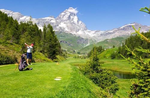 Cervinia Ski Chalet | FAIRWAY LODGE