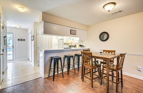 Waterford Plantation Condo | Fairway Views & Pool: Windsor Green Beach Retreat