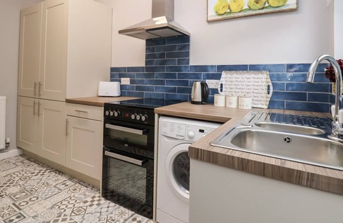 Meliden House | Fairways: A Charming Retreat