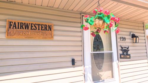 Des Moines House | FairWestern