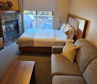 Canmore Apartment | Falcon Crest Canmore Banff