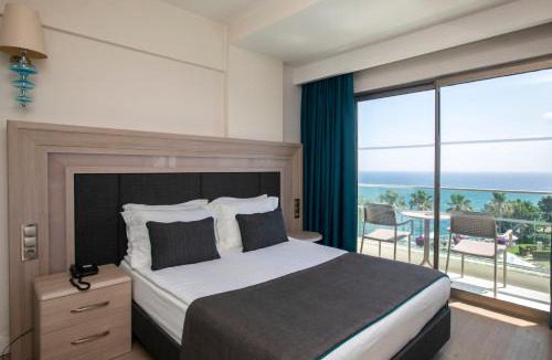Eski Lara Hotel | Falcon Hotel