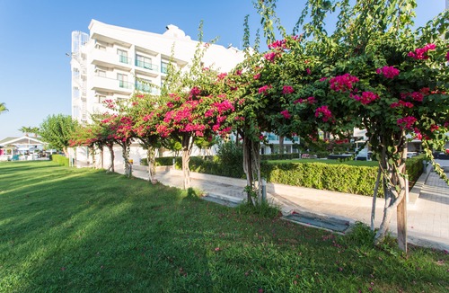 Eski Lara Hotel | Falcon Hotel