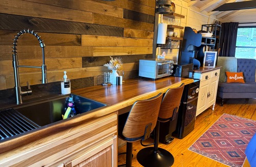 Laurel Ridge Cabin | Falcon's Perch Cabin with Long-Range Views