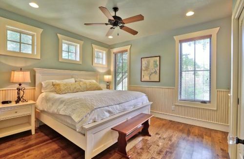 Buda House | Fall Creek Vineyards Wine Country Inn
