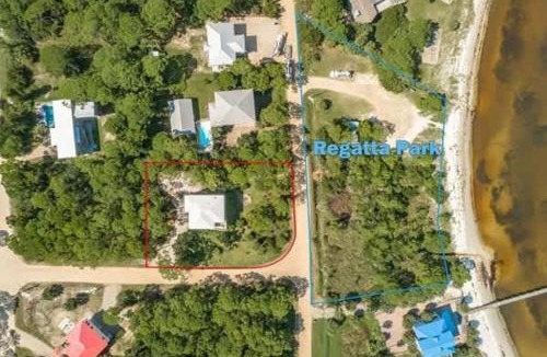 St. George Island House | FALL DISCOUNTED RATES Pet Friendly Sleeps18 ElevatorBayside St George