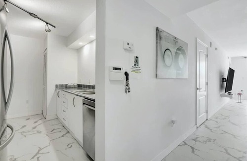 Brickell Condo | Fall in love with Brickell - Your Miami home