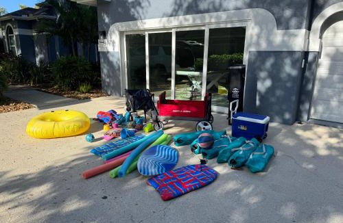 Palm River Estates House | Fall in Naples - Game Room pvt pool hot tub impeccable decor