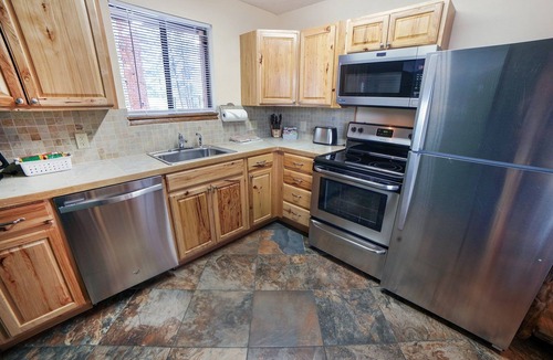 Estes Park Cabin | Fall River Cabin - dog friendly