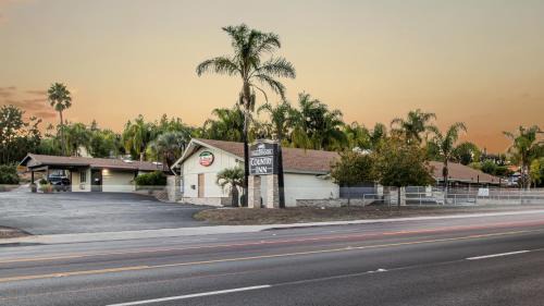 Fallbrook Hotel | Fallbrook Country Inn