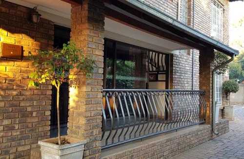 Pretoria House | Falling Feather Inn