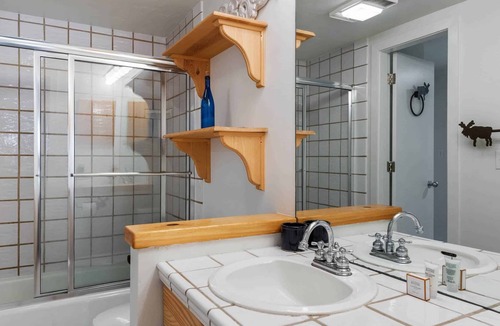Vail Condo | Fallridge 210 - Bright One Bedroom