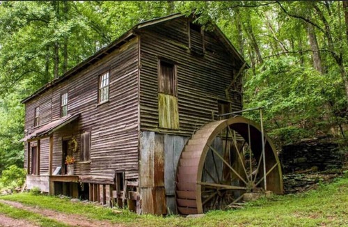 Chatsworth Cabin | Falls View Cabin at Dennis Mill on designated trout stream.