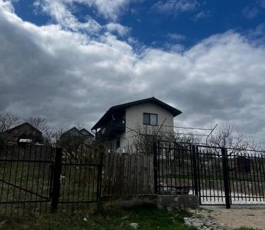 Apahida Villa | FamALSANAT