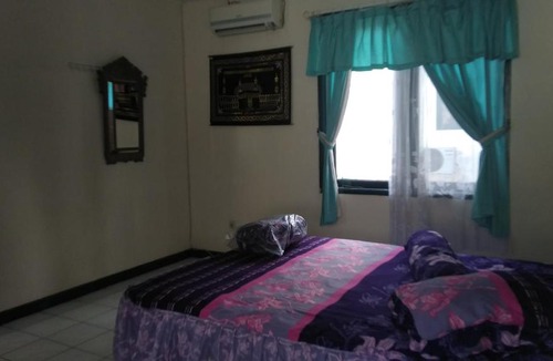 Cipanas House | Fame Villa Castle Hook Kota Bunga