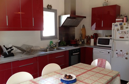 Saint-Clement-des-Baleines Villa | Family home with swimming pool and large enclosed garden - sleeps 8