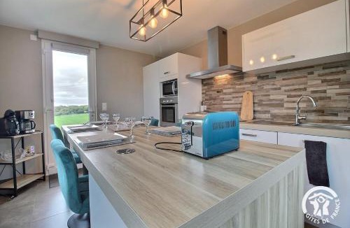 Plourivo House | Familial