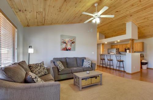 Heber House | Families Welcome! Overgaard Cabin w/Playground