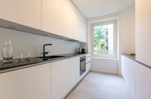 District 6 Apartment | Family 3-BR with kids` slide · near main station