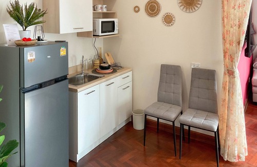 Pom Prap Sattru Phai Apartment | Family and Friend cozy space, 2 Large beds! Belivin99 Chinatown
