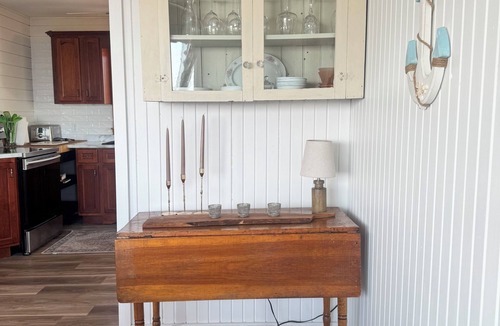 Tatamagouche Cottage | Family and Pet Friendly Ocean Front Beach Access Cottage in Tatamagouche