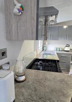 Hastings Apartment | Family base with on site pool near Hastings beach