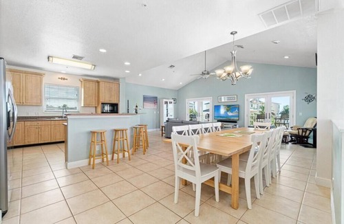 Bonita Springs House | Family Beach House | 4-Bedroom & 3.5 Bath | Sleeps 14