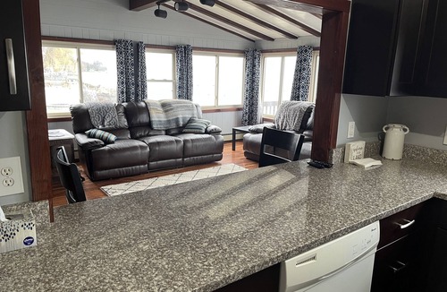 Houghton Lake Cabin | Family cabin, 3bedroom, waterfront, close to everything