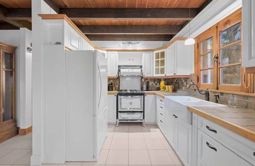 Granby Ski Chalet | Family Chalet in the Forest near Amazoo & Yamaska Park