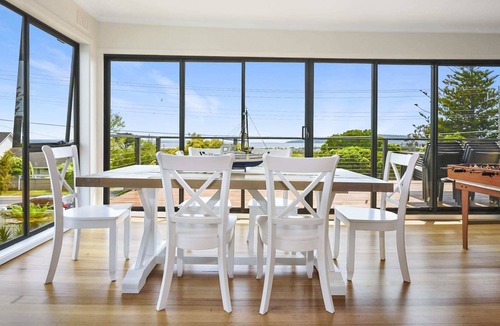 Dromana House | Family Coastal Oasis - Dromana Mornington