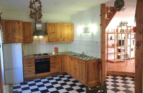 Lafarre House | Family cottage sleeps 5 Pampus