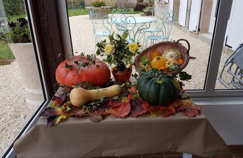Cindre Cottage | Family Country Cottage with Garden in Cindré