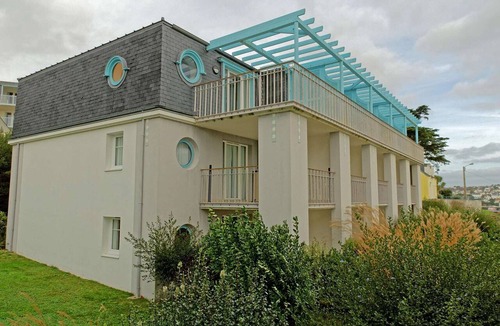 Audierne Apartment | Family Escape near Trescadec