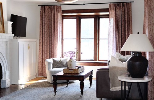 Linden Hills House | Family Favorite! Safe & Walkable to Lake Harriet, Dining & Shops.