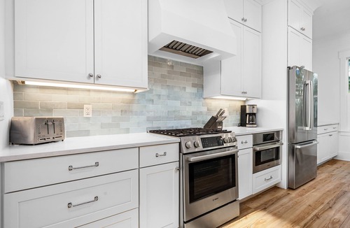 Lakeside at Blue Mountain Beach House | Family-Friendly Luxury in BMB – Bikes Included, Golf Cart Available