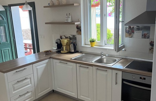 Zubovici Villa | Family friendly 2-bedroom villa with private heated pool near sea