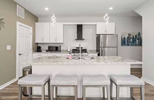 Mount Washington House | Family Friendly 4bed 3bath house in Pittsburgh Walk to the Overlook