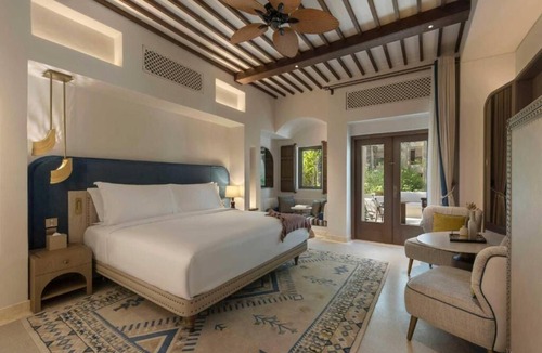 Dubai House | Family-Friendly Accommodation! Scenic View, Outdoor Pool, Free Parking!