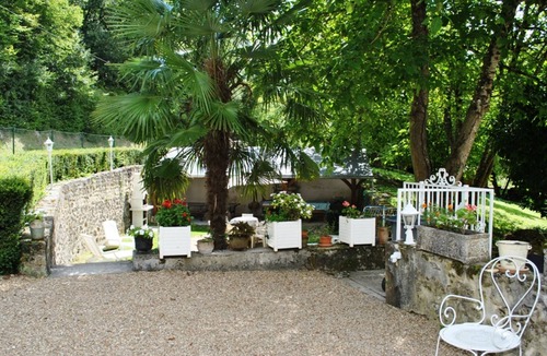 Blere Cottage | Family-friendly accommodation in historic mill with garden