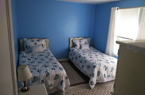 West Cape May House | Family-Friendly. Easy Bike ride or Stroll to beach. Great Monthly Fall Rates!