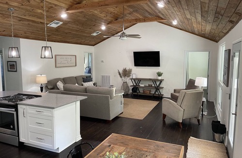 Brazoria House | Family friendly home on San Bernard River - GORGEOUS sunsets!
