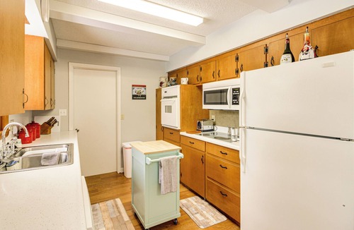 Pine River Cottage | Family-friendly Home w/Fire Pit in Pine River