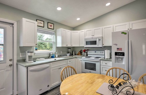 Steinhatchee Cottage | Family-friendly Home, Walk to Steinhatchee River!
