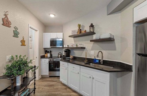 Littleton Apartment | Family friendly in Downtown Littleton