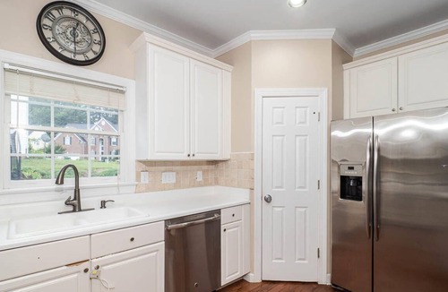 Brookstone House | Family Friendly Monthly Rental