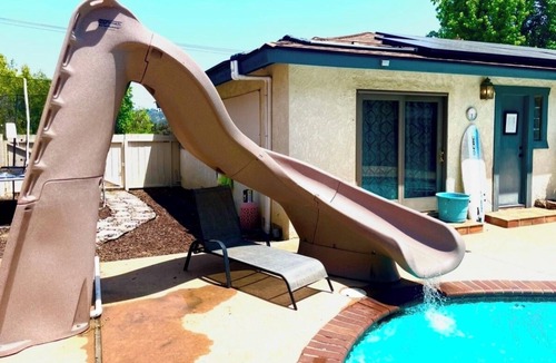 Spring Valley House | Family friendly oasis! Pool, trampoline, walkable cafe, close to airport & beach