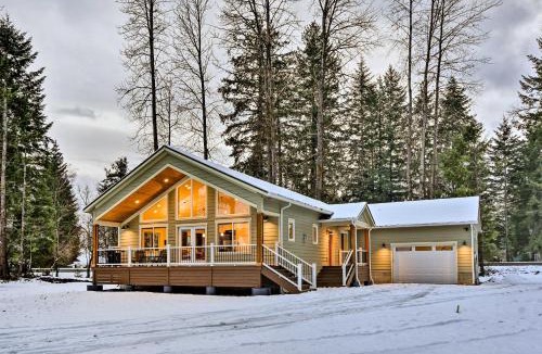 Packwood House | Family-Friendly Packwood Retreat w/Deck!