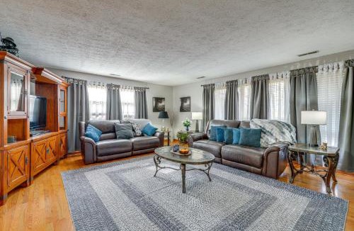 Elizabethton House | Family-Friendly Riverhouse: Fishing & Hot Tub