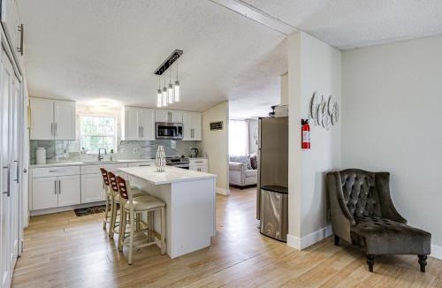 Biggs Field House | Family Friendly! Rural El Paso Home: Patio & Grill