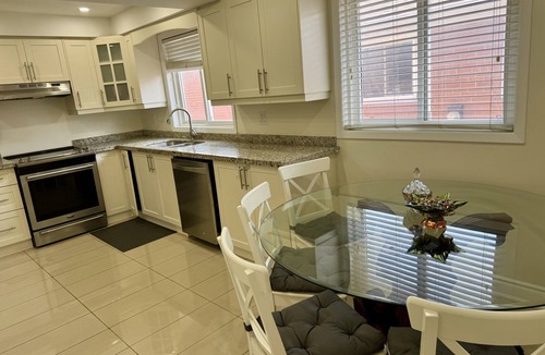 Humber Summit House | Family- Friendly Space Available